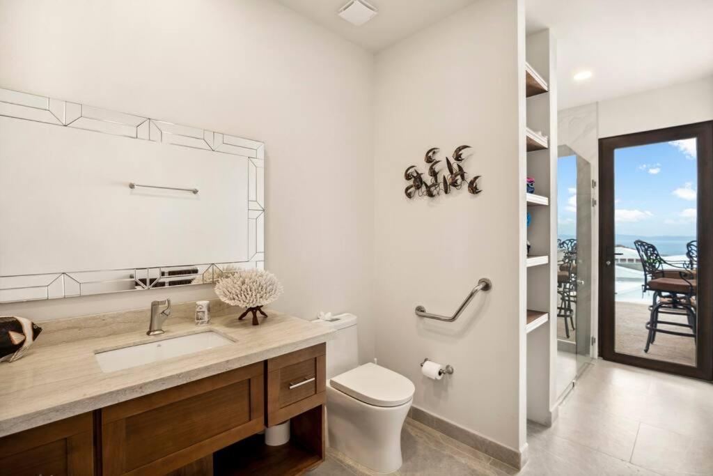 Brand New Luxury Home! El Encanto del Pacifico