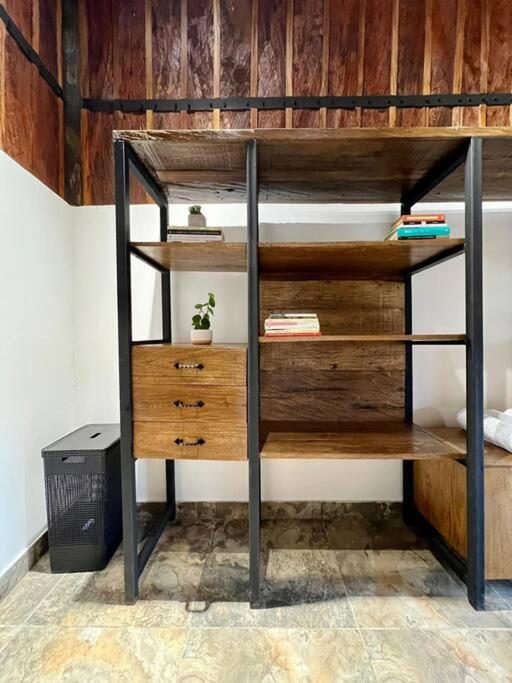 Luxury mountain top cabin steps away from Jericó