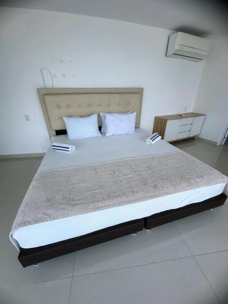 Front Ocean View Penthouse Cartagena