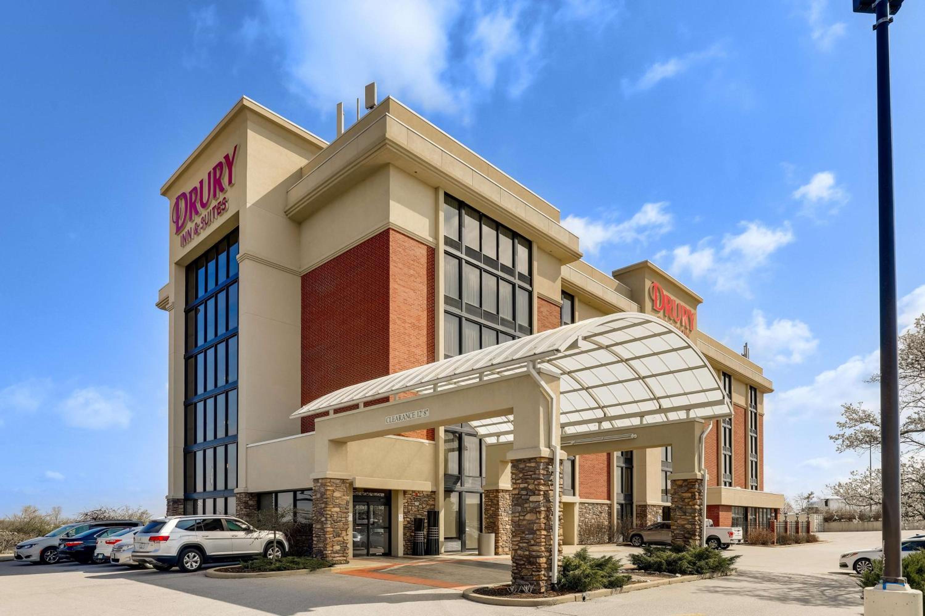 St Louis Vacations - Drury Inn  Suites St. Louis St. Peters - Property Image 1