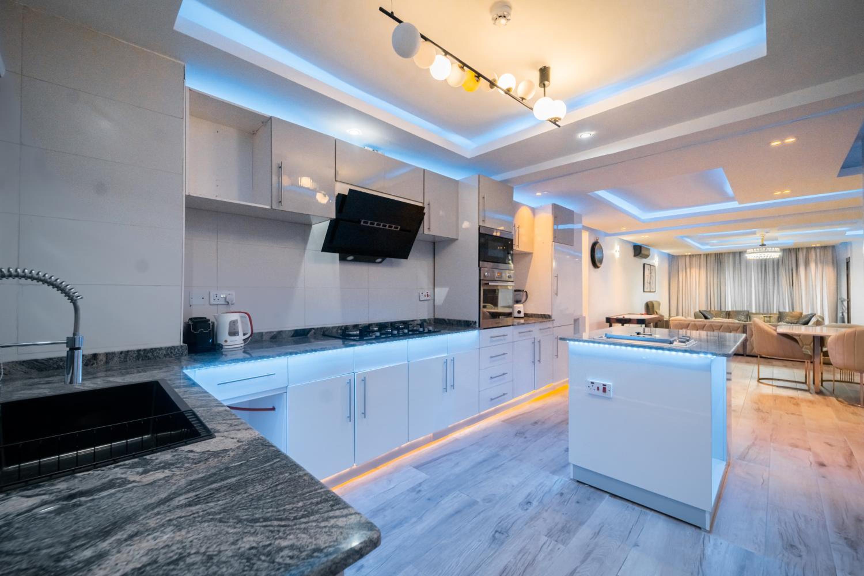 Luxury 3bedroom Apartment, Victoria Island view 4