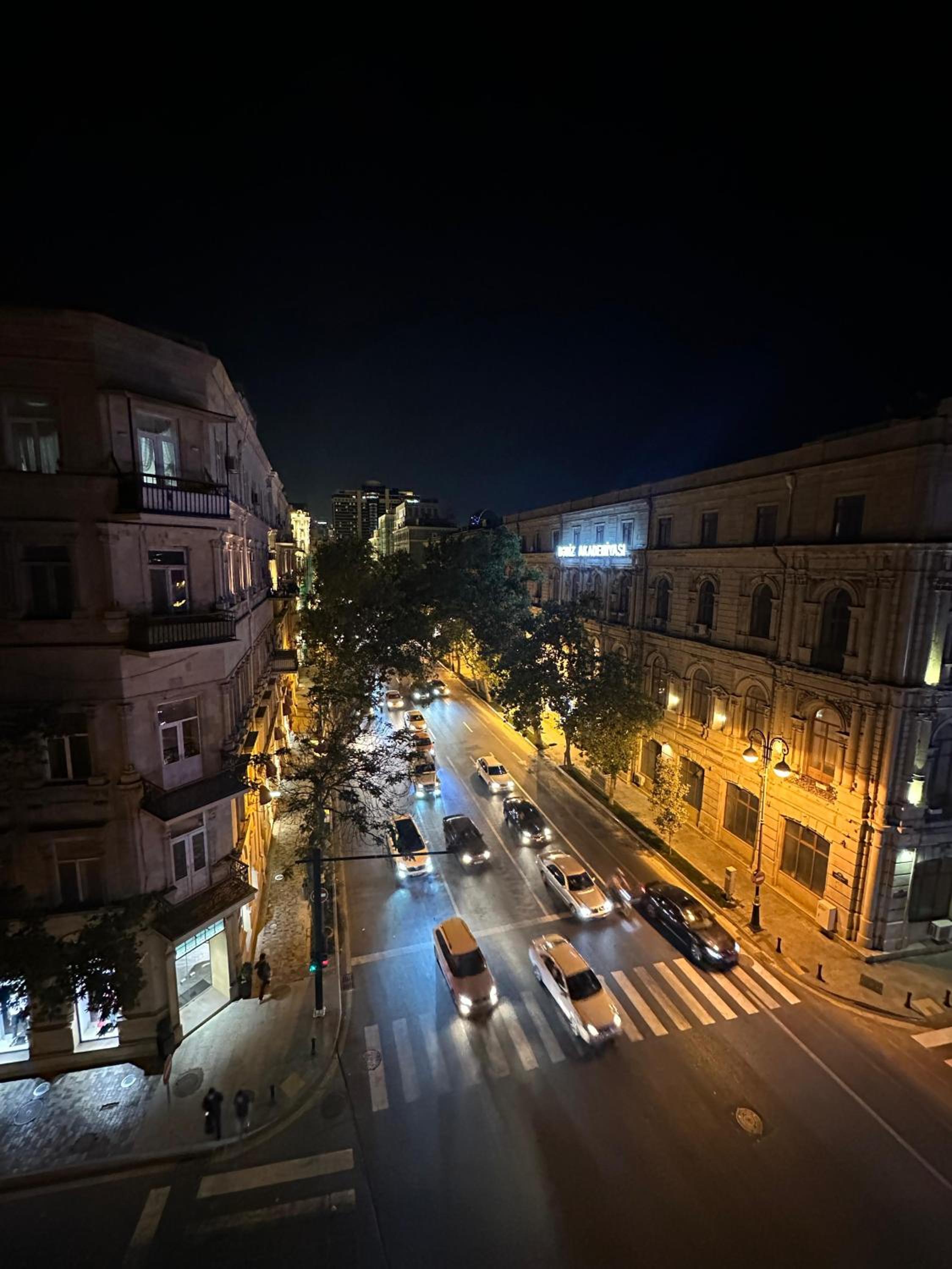 DENIZ PREMIUM LUX Apartment & F1 Big BALCONY and Terras with viewfor FORMULA 1