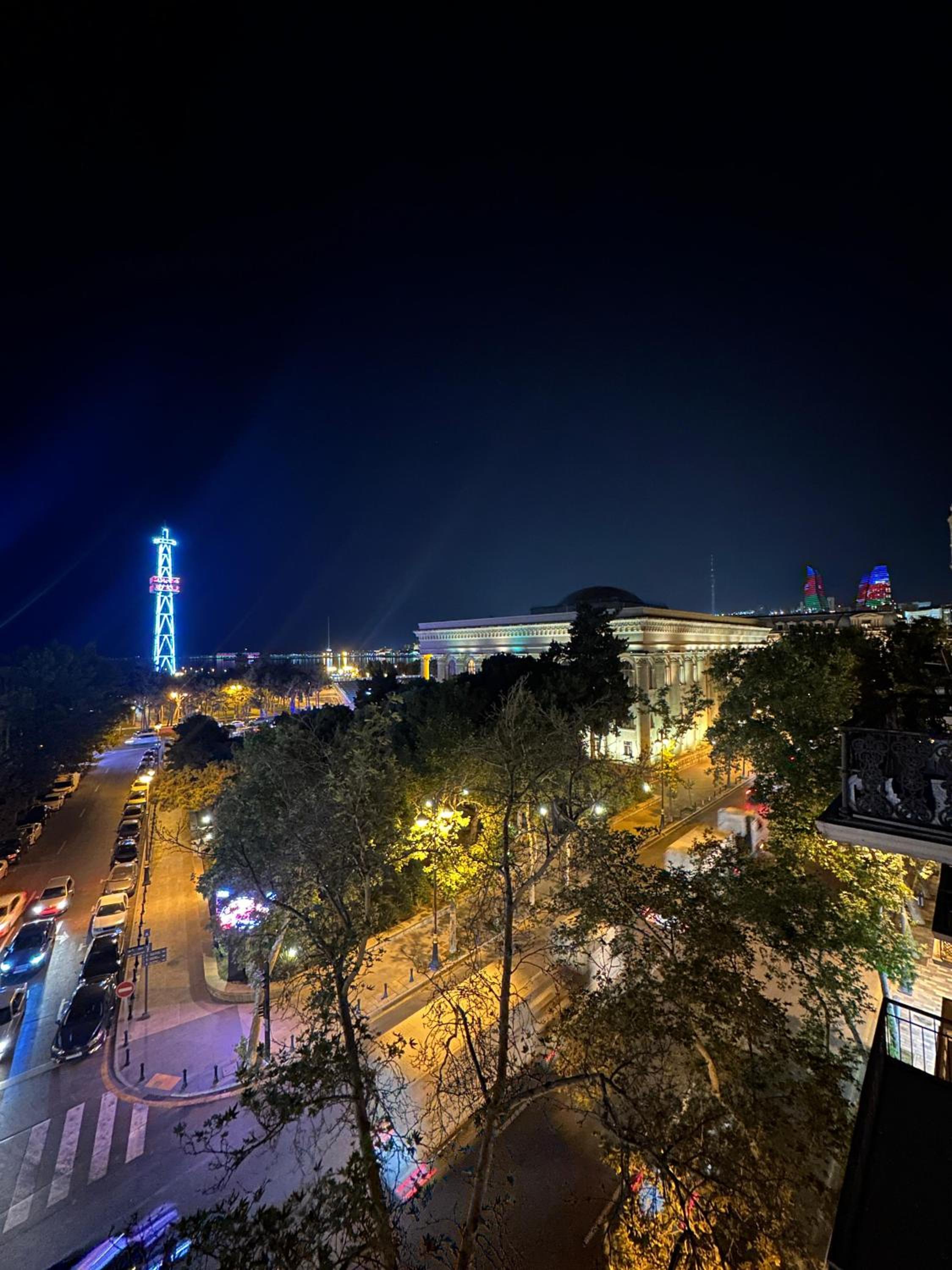 DENIZ PREMIUM LUX Apartment & F1 Big BALCONY and Terras with viewfor FORMULA 1