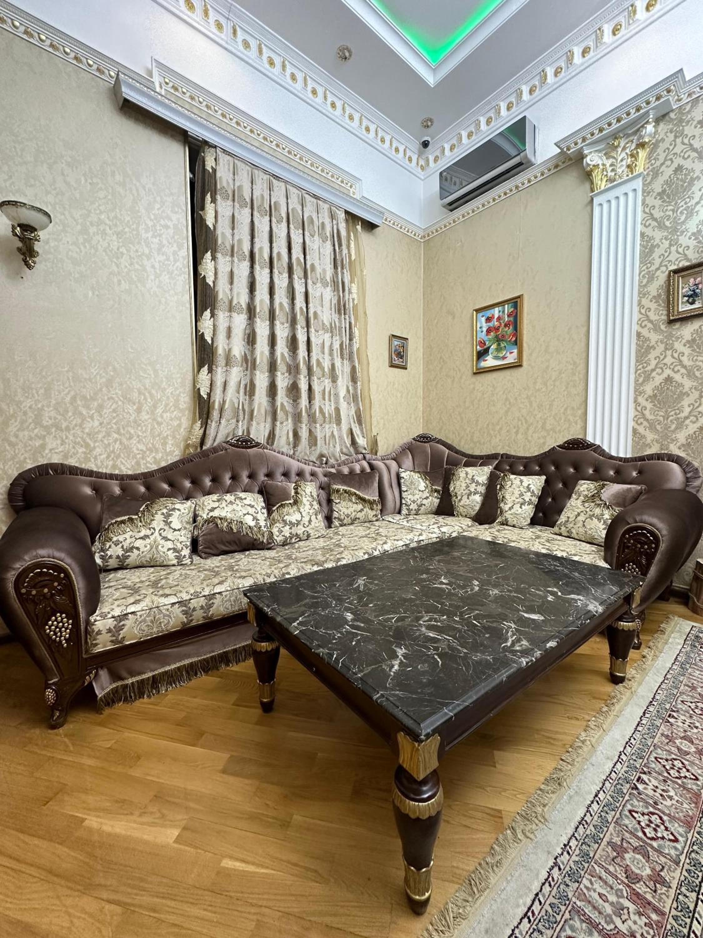 DENIZ PREMIUM LUX Apartment & F1 Big BALCONY and Terras with viewfor FORMULA 1