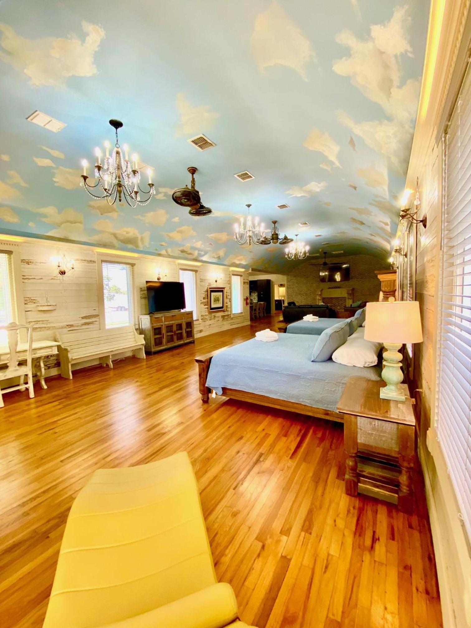 Coast Oaks Cottage 8 view 5
