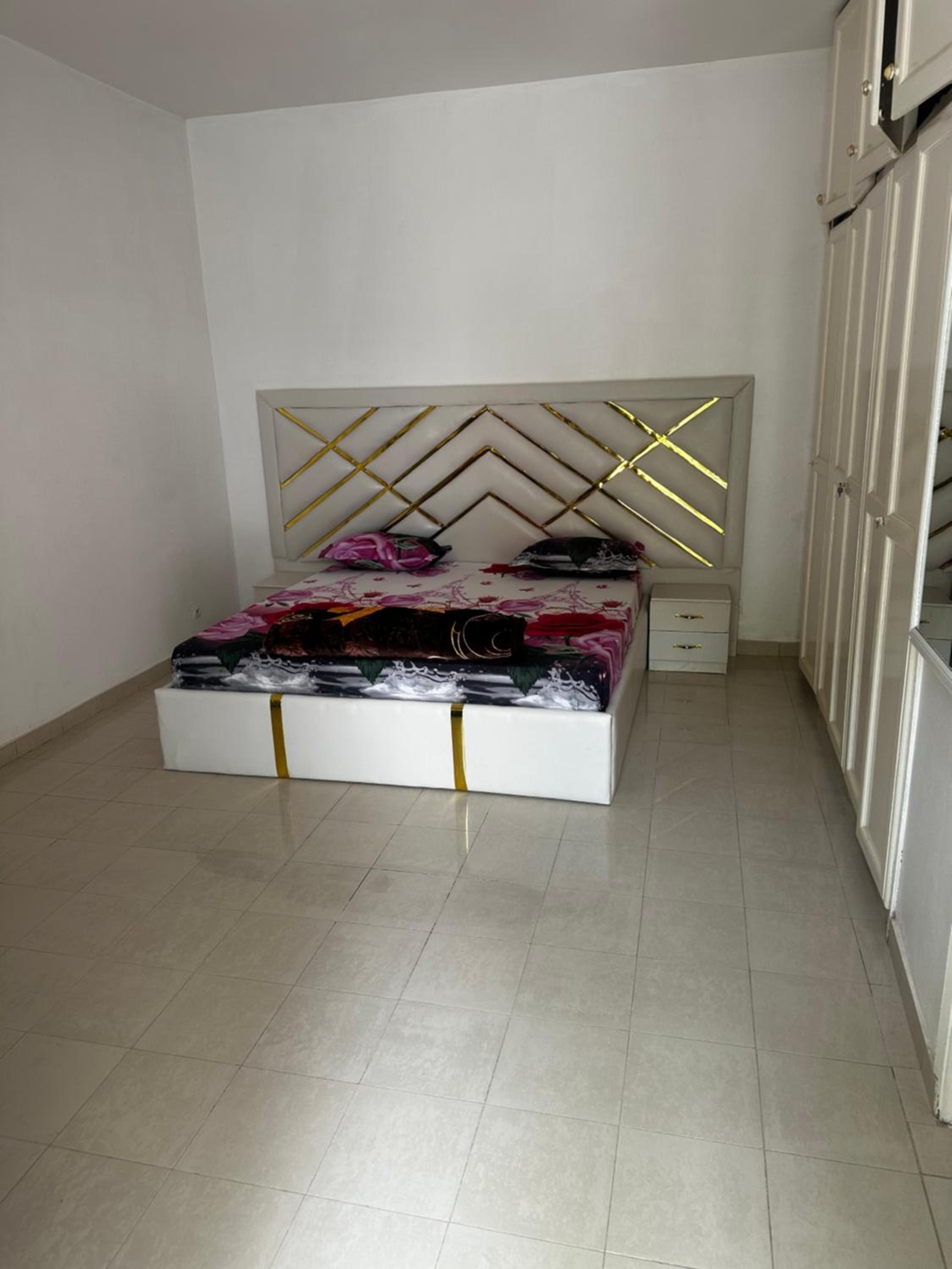 Chambre toilette dans un villa view 3
