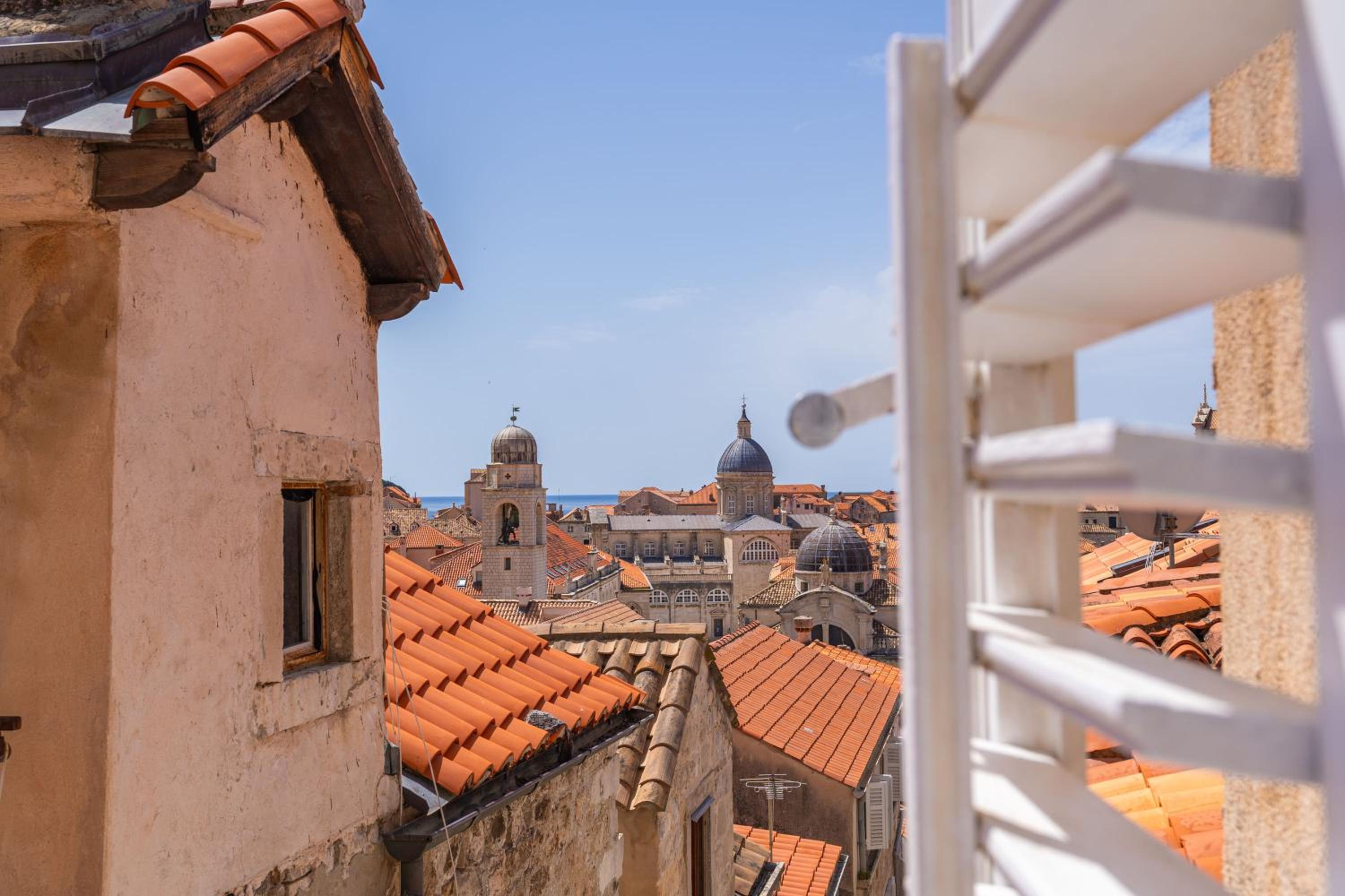 L & M Apartment - Perfect Old Town Location Two Bedroom House