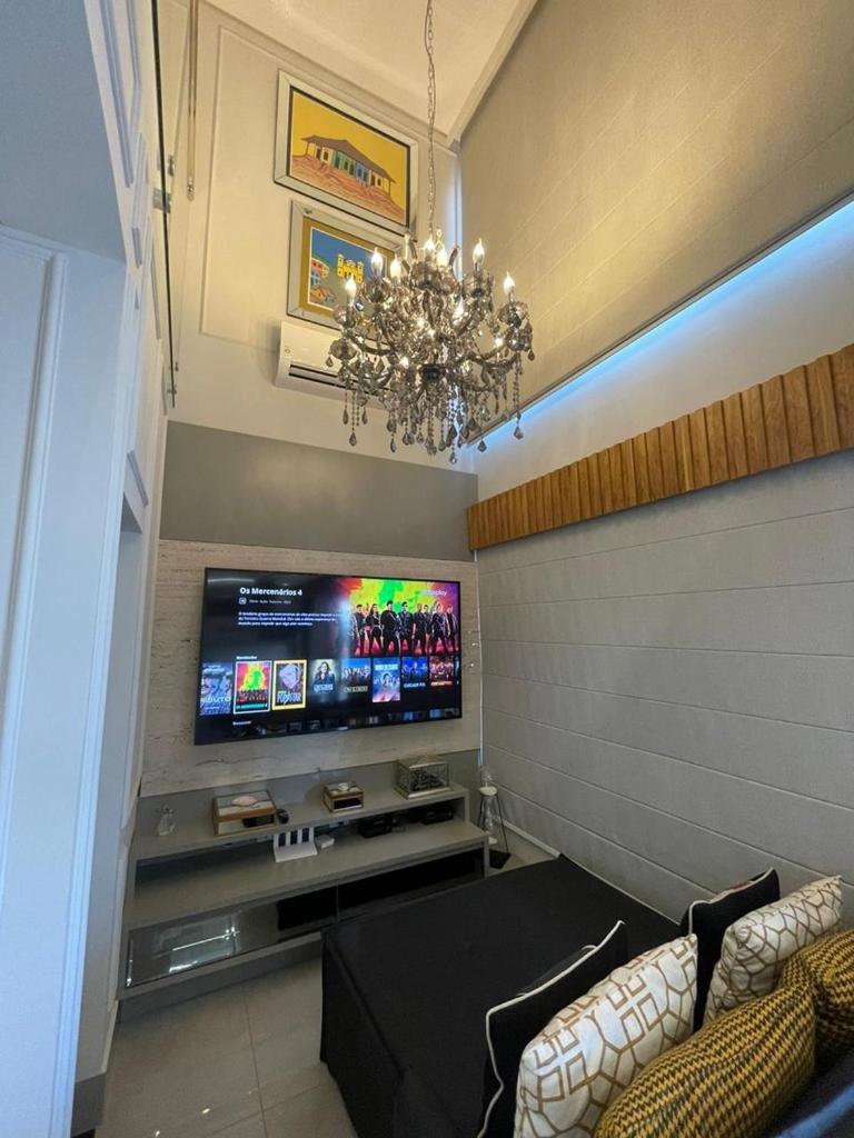 Luxury Duplex Jacuzzi Privada e Móveis Assinados