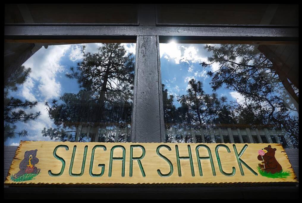 Welcome to The Sugar Shack - a couples retreat! view 4