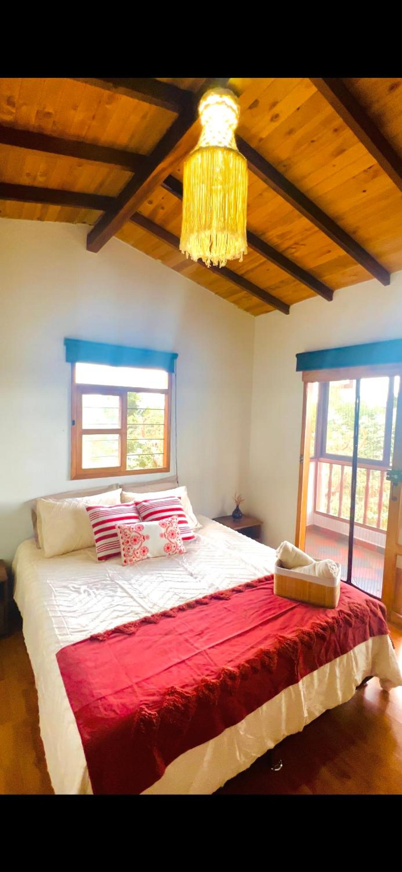 Casa Nyra with Jacuzzi near JMC - Santa Elena