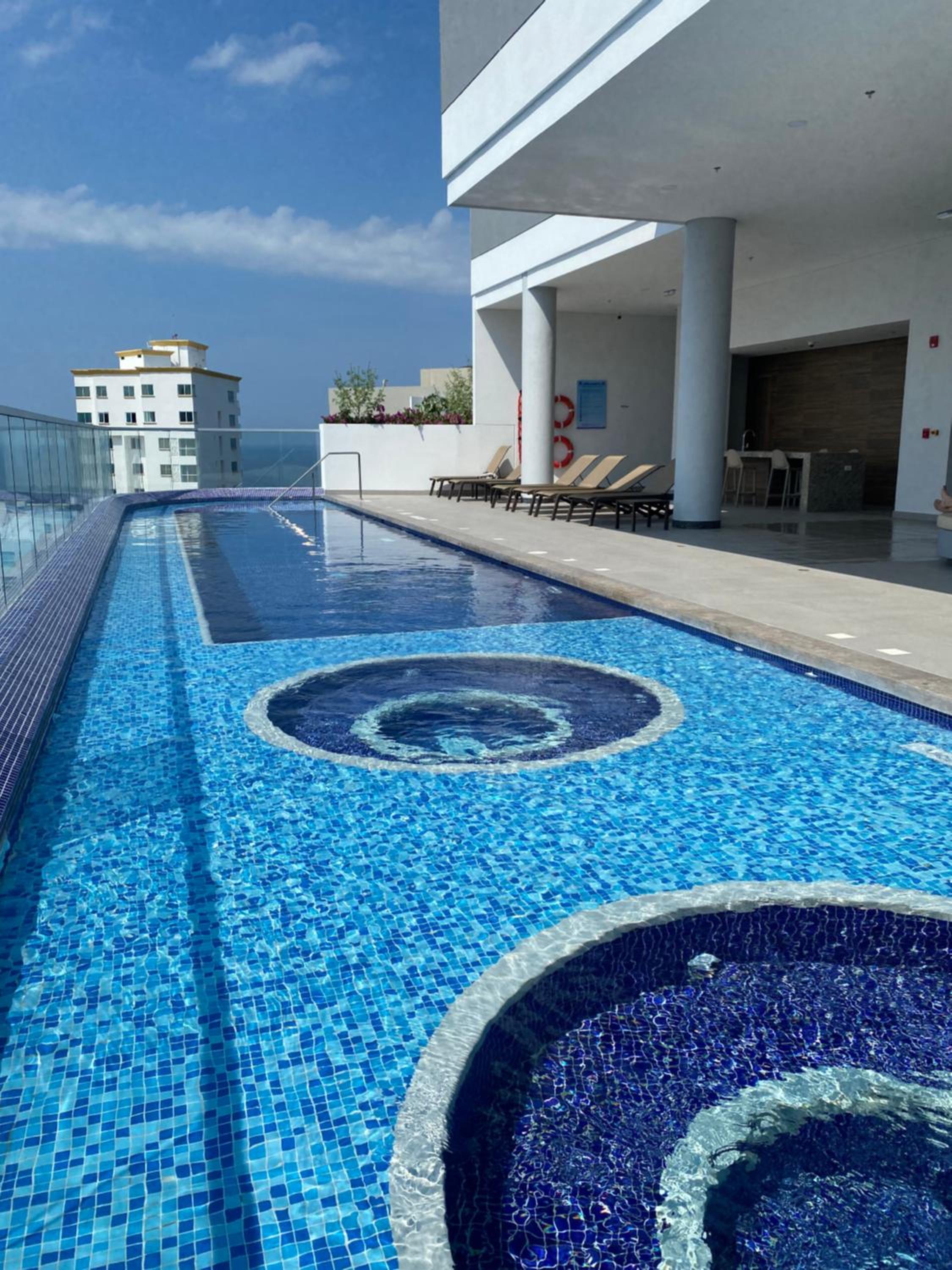 Apartamento de lujo cerca al mar