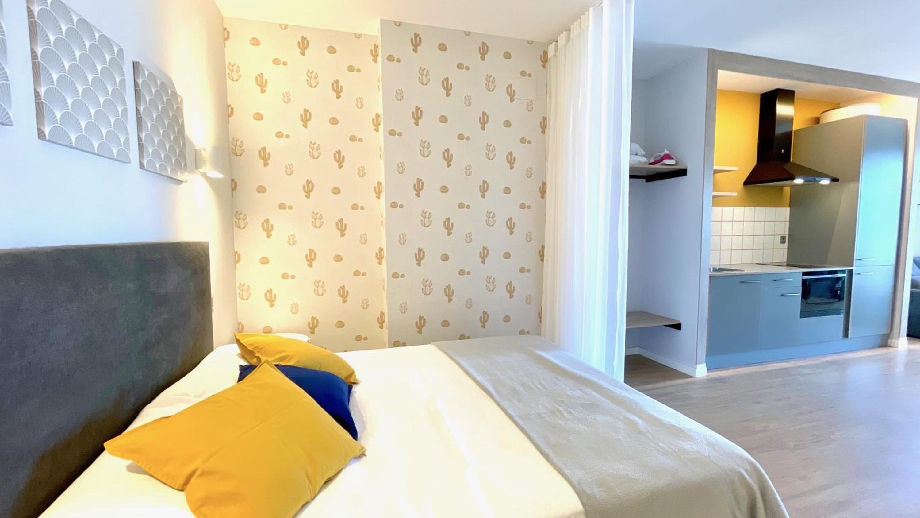 hotel room