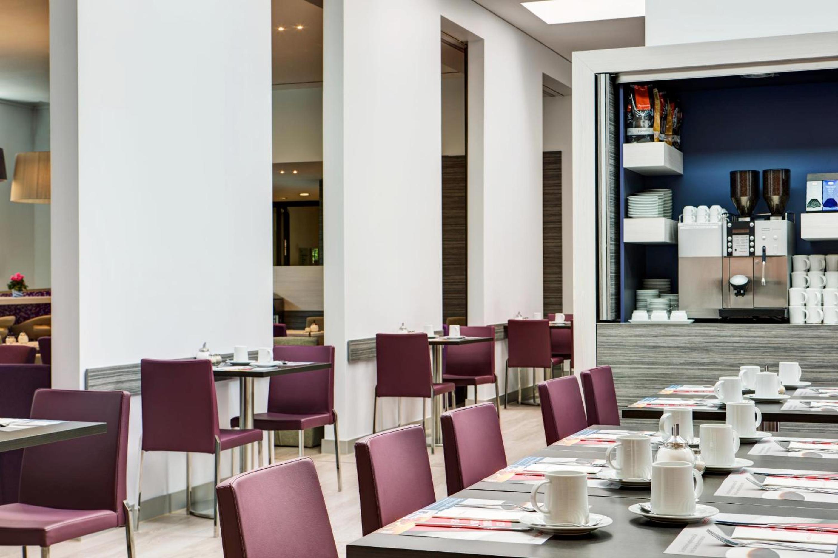 IntercityHotel Frankfurt Airport - Property Image 6