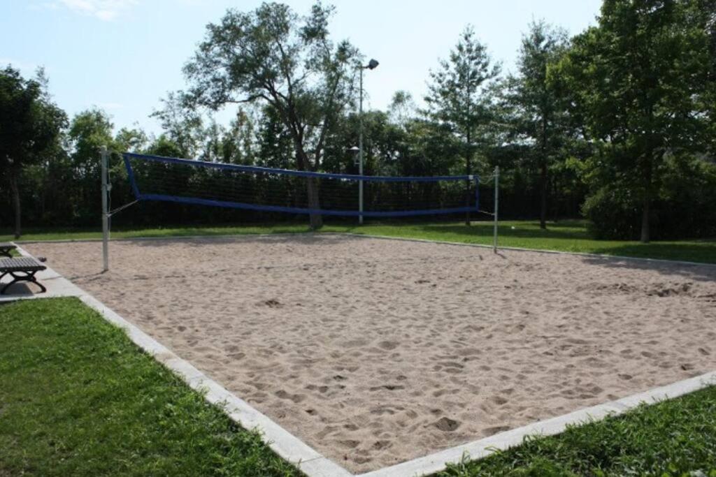 Luxury 1BR Apartment, Free Parking