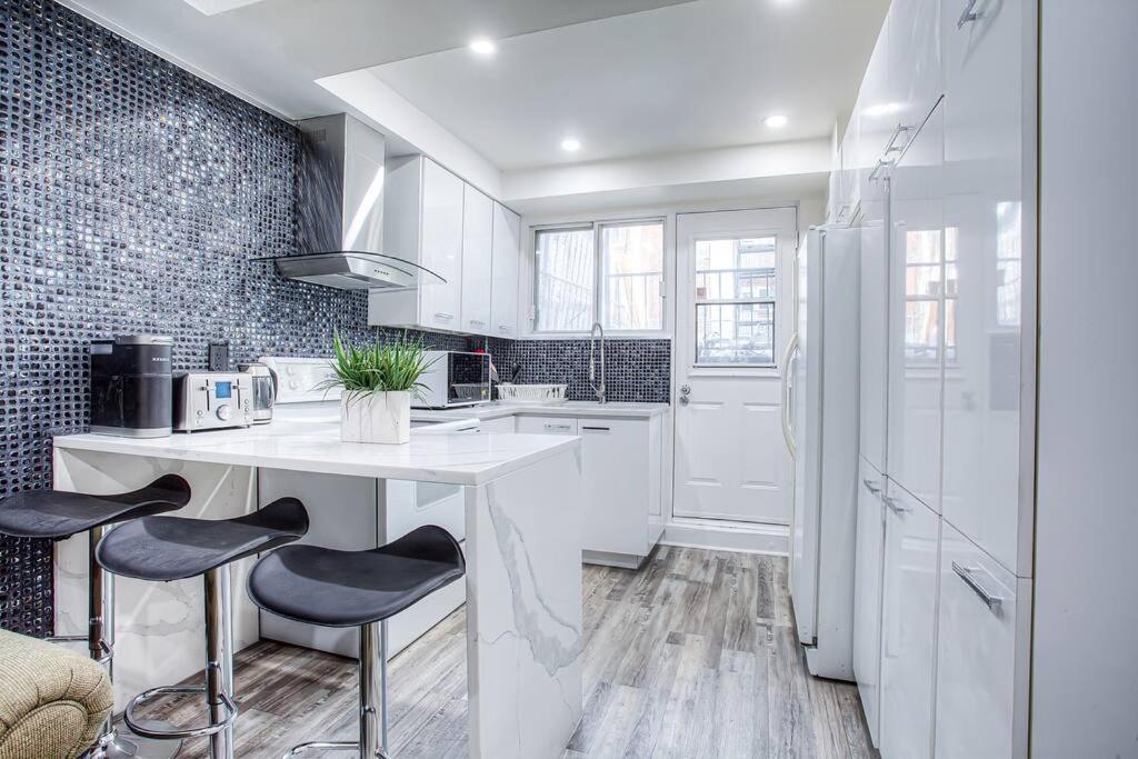 Luxury 1BR Apartment, Free Parking