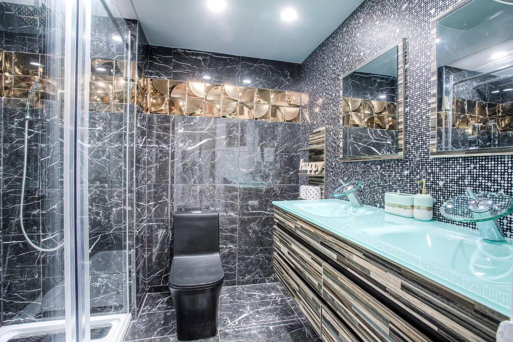 Luxury 1BR Apartment, Free Parking