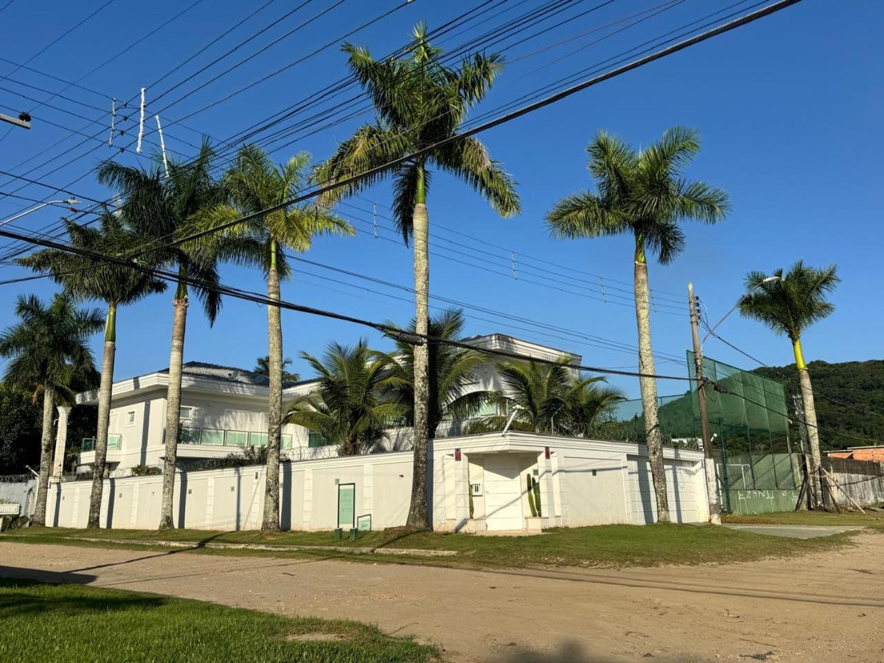 Aluguel de Casa de Praia no Guarujá - Finais de Semana