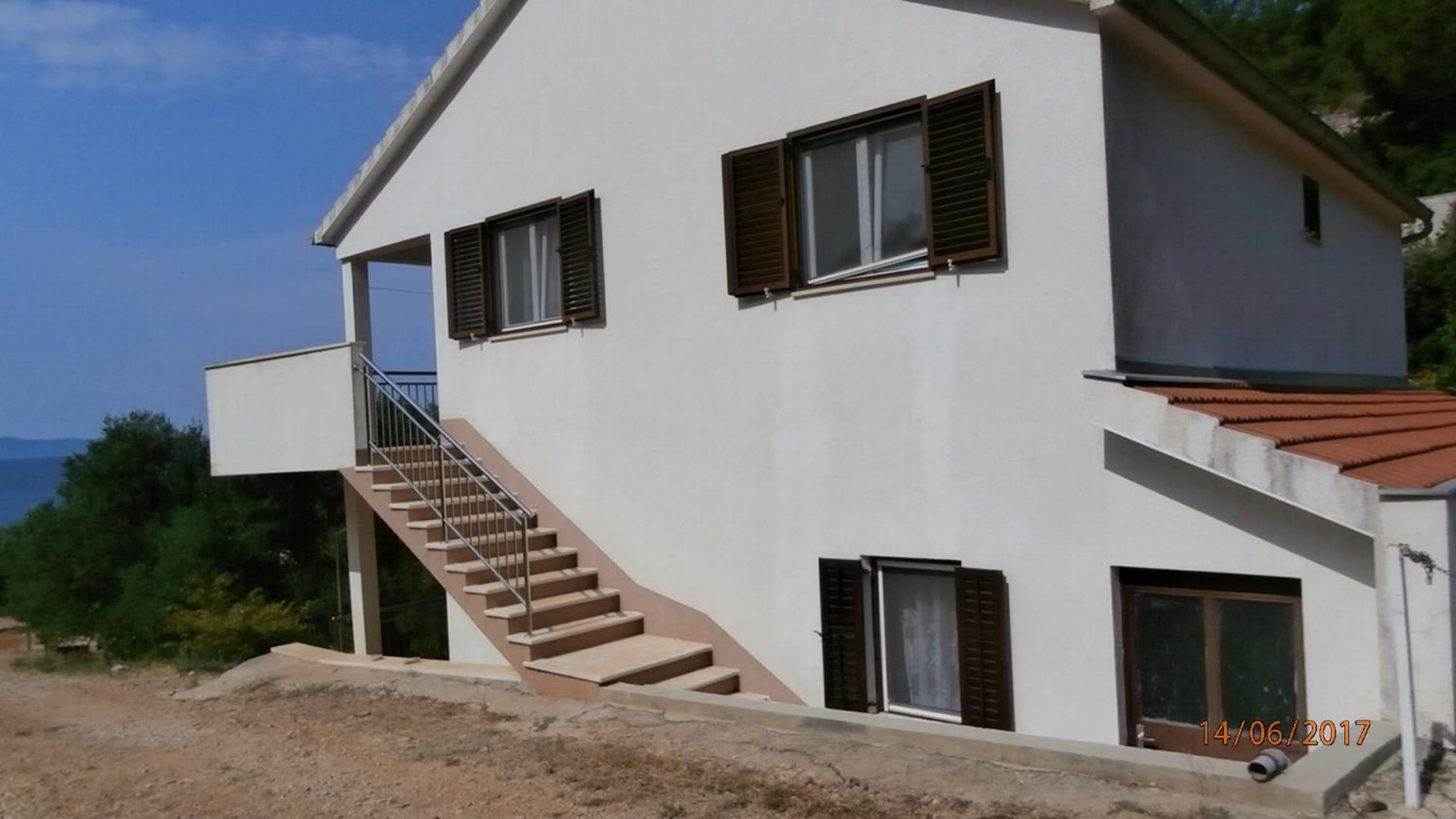 Charming Apartment with Sea View, Gdinj, 70 m², Garden