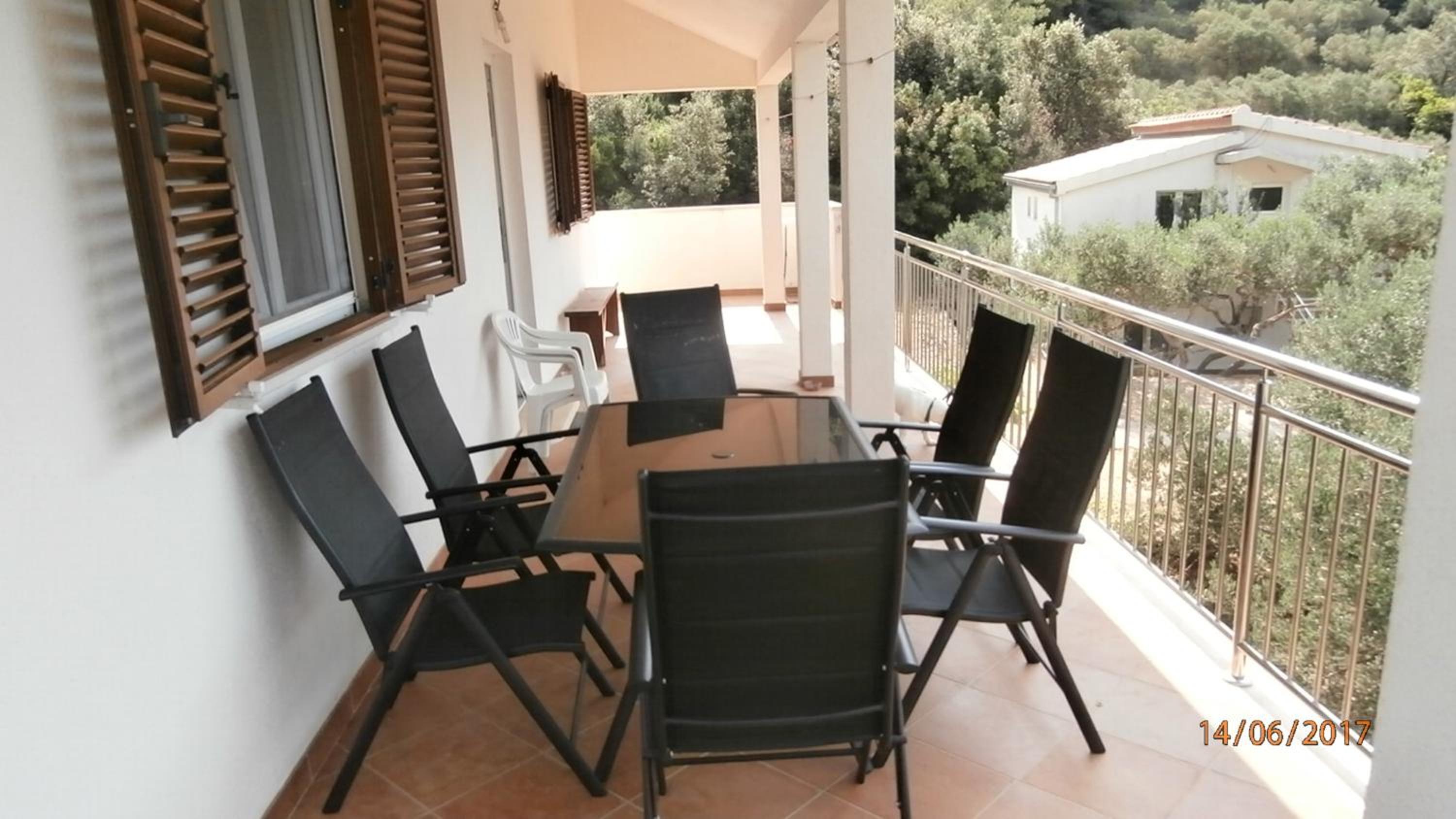 Charming Apartment with Sea View, Gdinj, 70 m², Garden