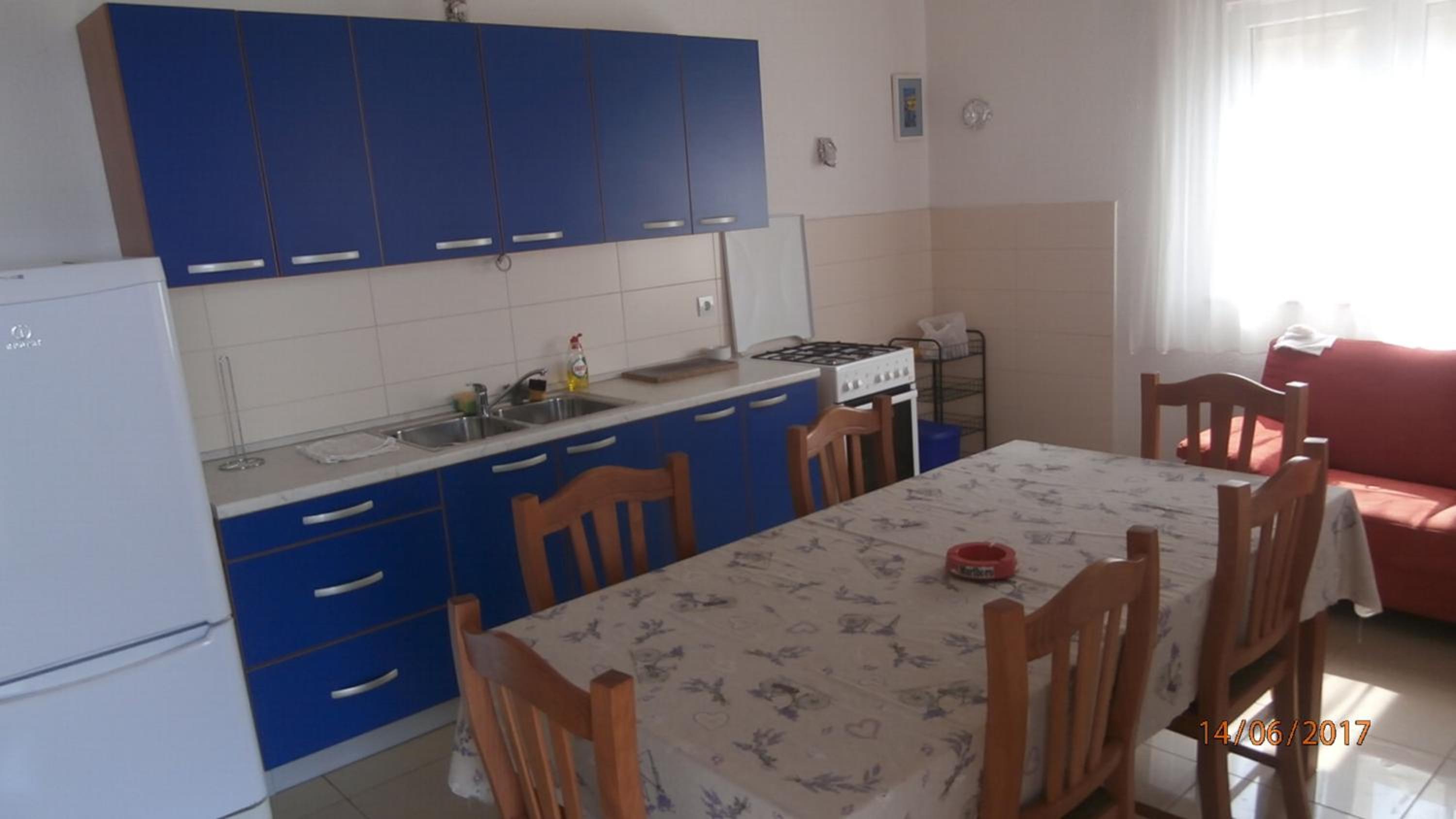 Charming Apartment with Sea View, Gdinj, 70 m², Garden