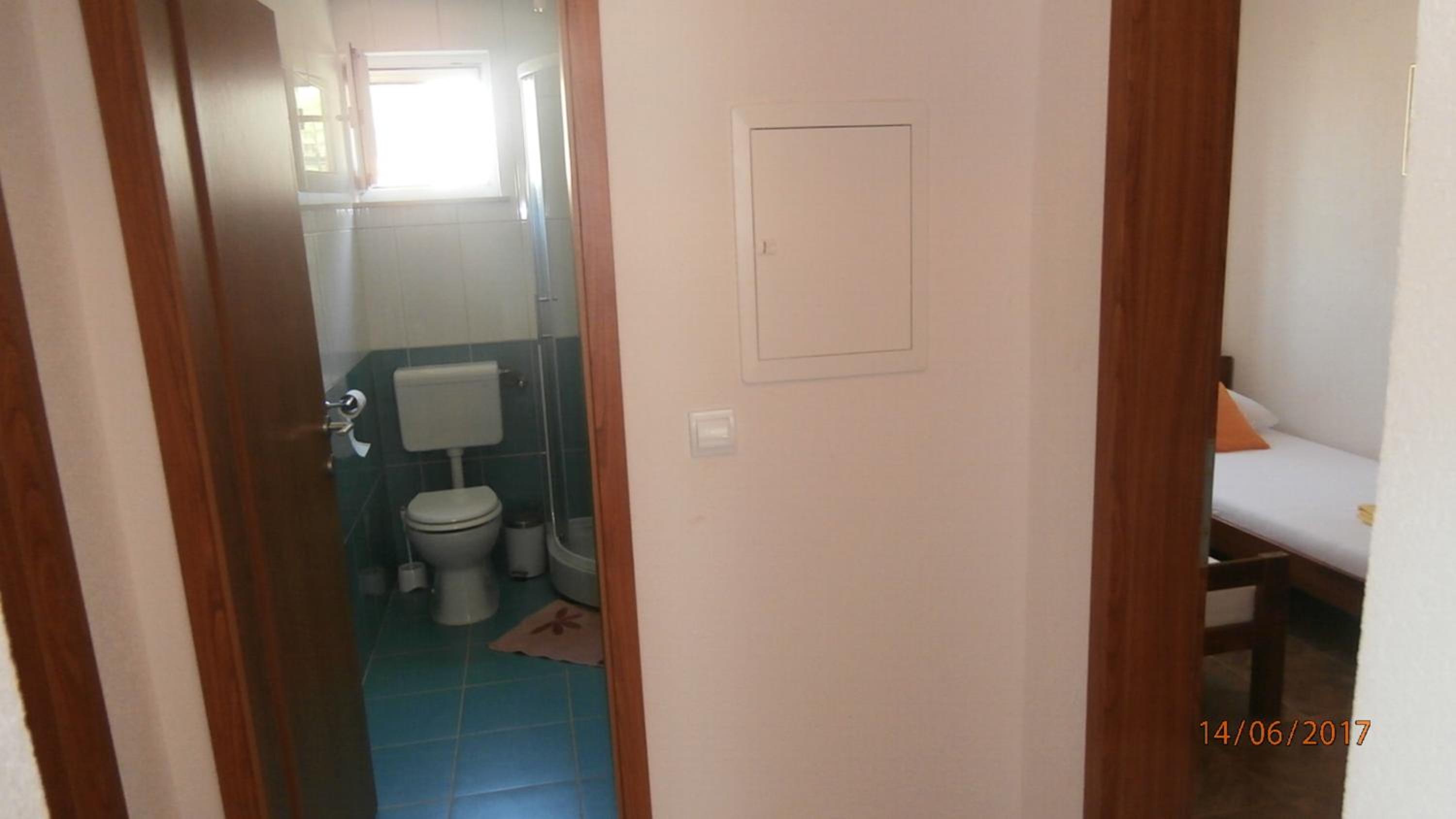 Charming Apartment with Sea View, Gdinj, 70 m², Garden