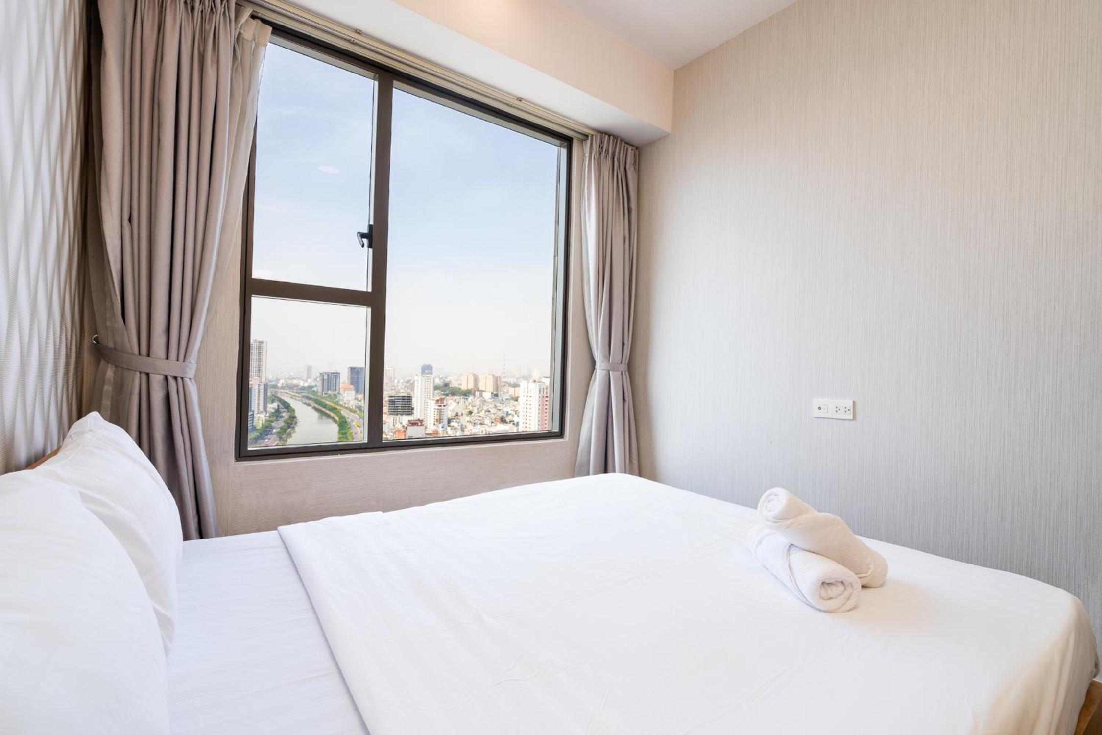 Stay With Me CBD Apartment - Rivergate Building