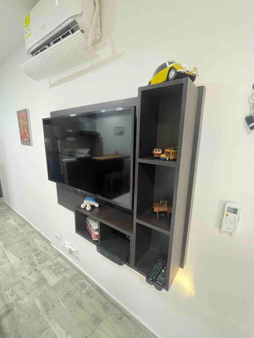 Pretty & Modern Private Studio 202