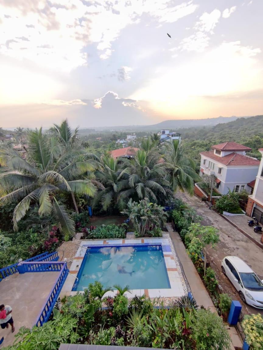 Amazing 4BHK Villa with Private Swimming Pool Near Candolim Beach