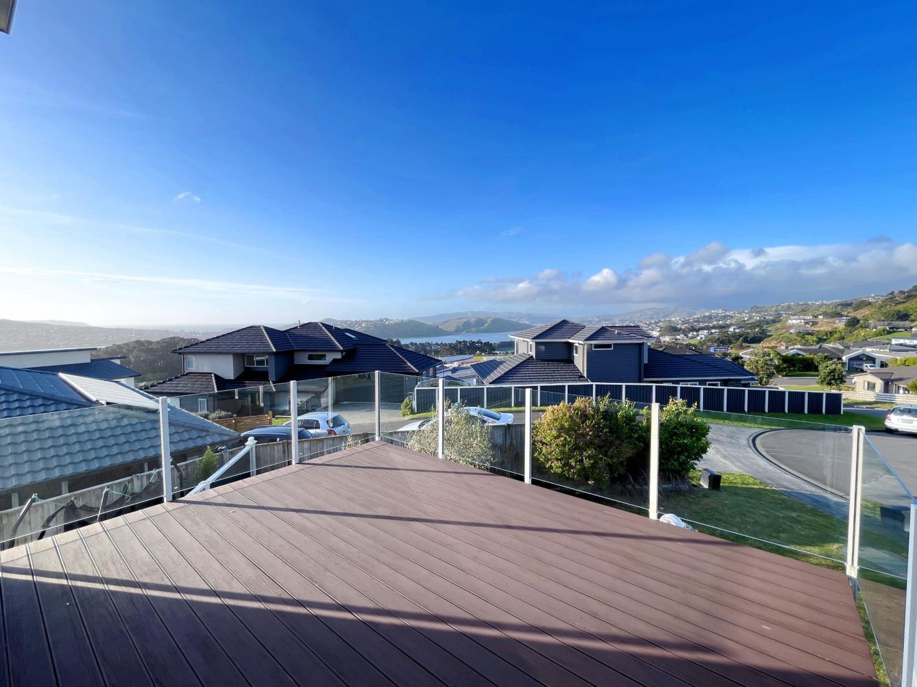 Aotea Beauty,Large, close to Adrenalin forest