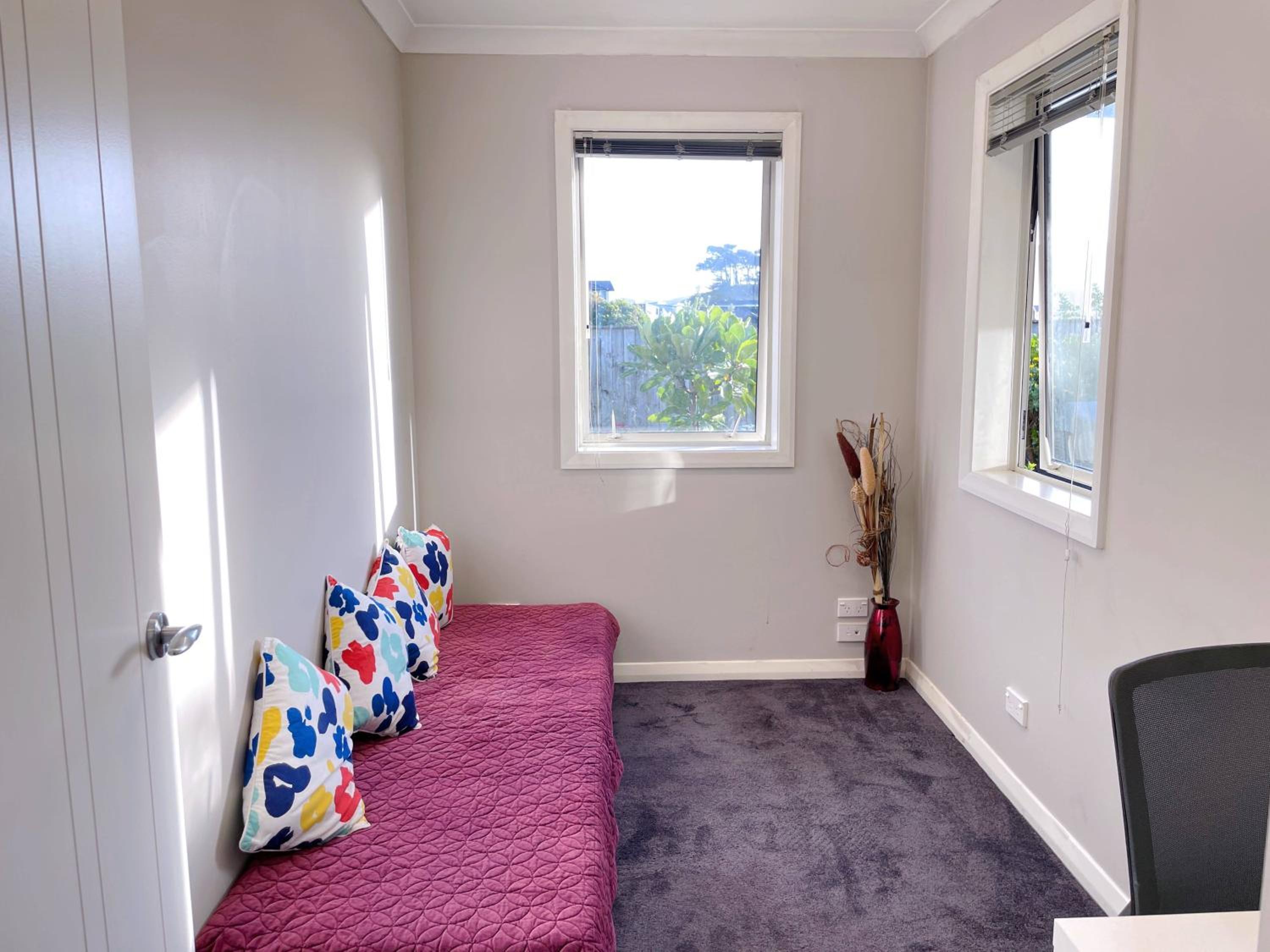Aotea Beauty,Large, close to Adrenalin forest