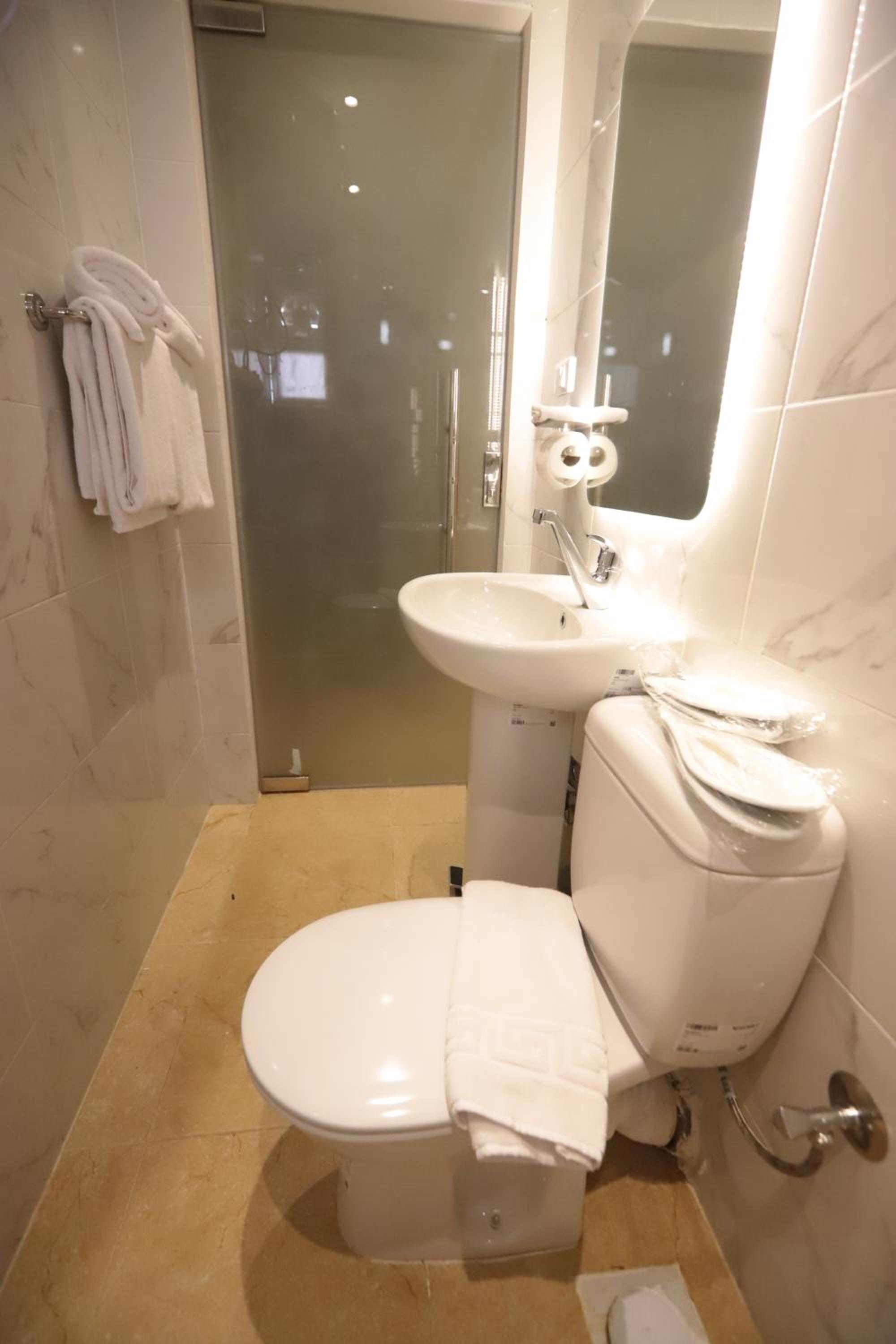 King Khafren View INN — 13