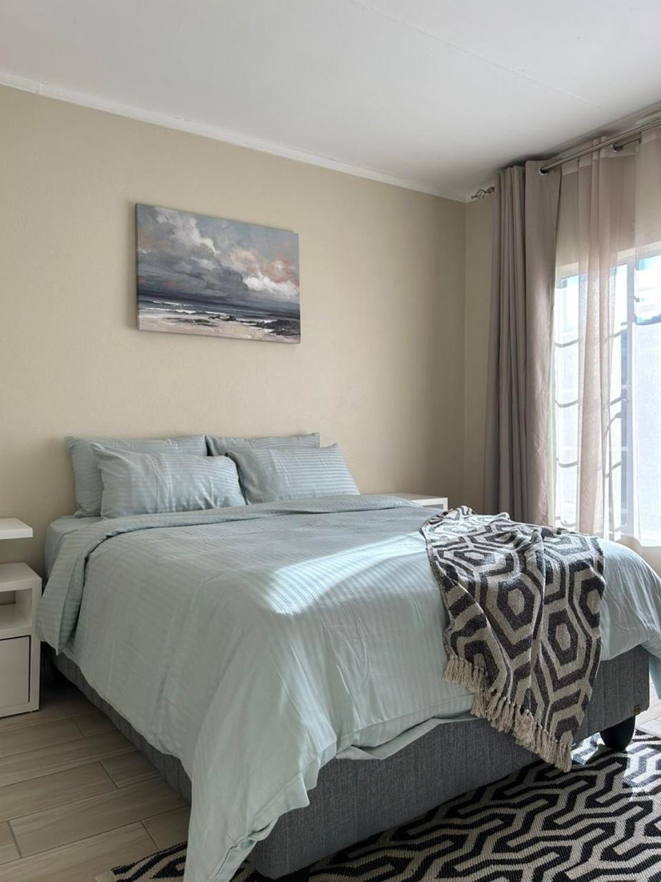 Cozy Central BNB Ezulwini view 4