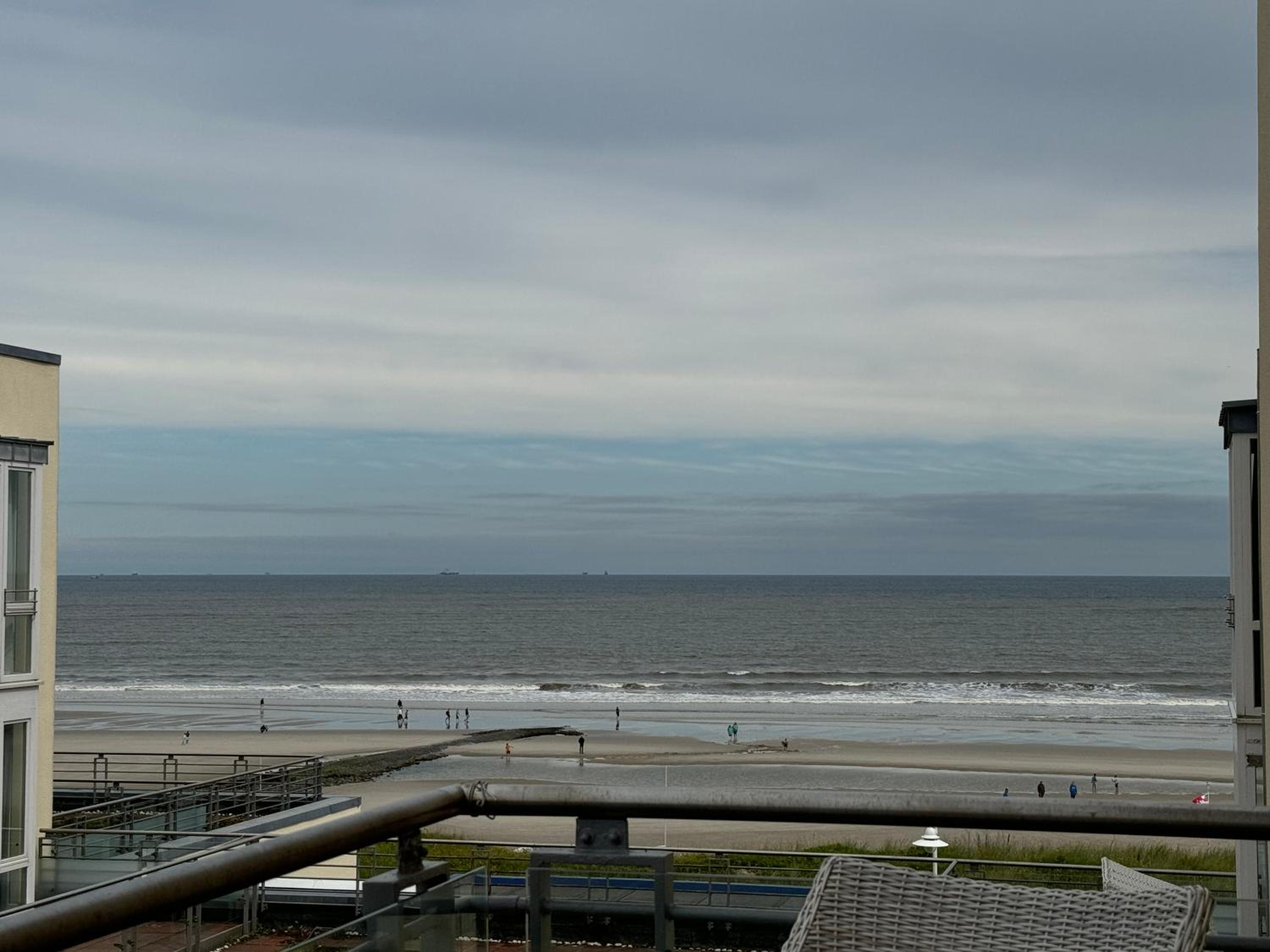 Kaiserhof Wangerooge Meeresbrise - Meerblick vom Balkon direkt am Strand