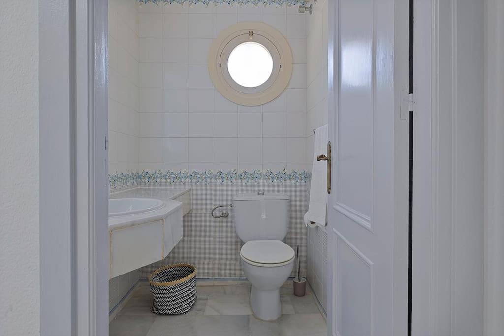 Marbella, Close to the Beach, Shared Pool, 5 Bedrooms view 4