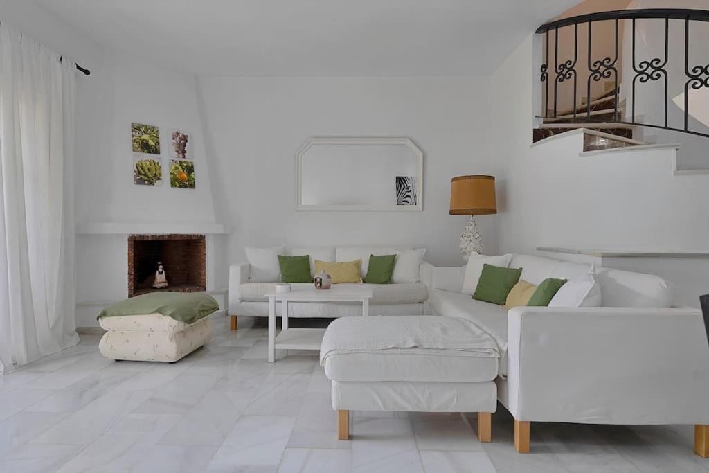 Marbella, Close to the Beach, Shared Pool, 5 Bedrooms view 2