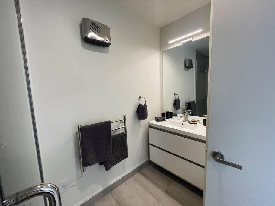 Modern Central Living