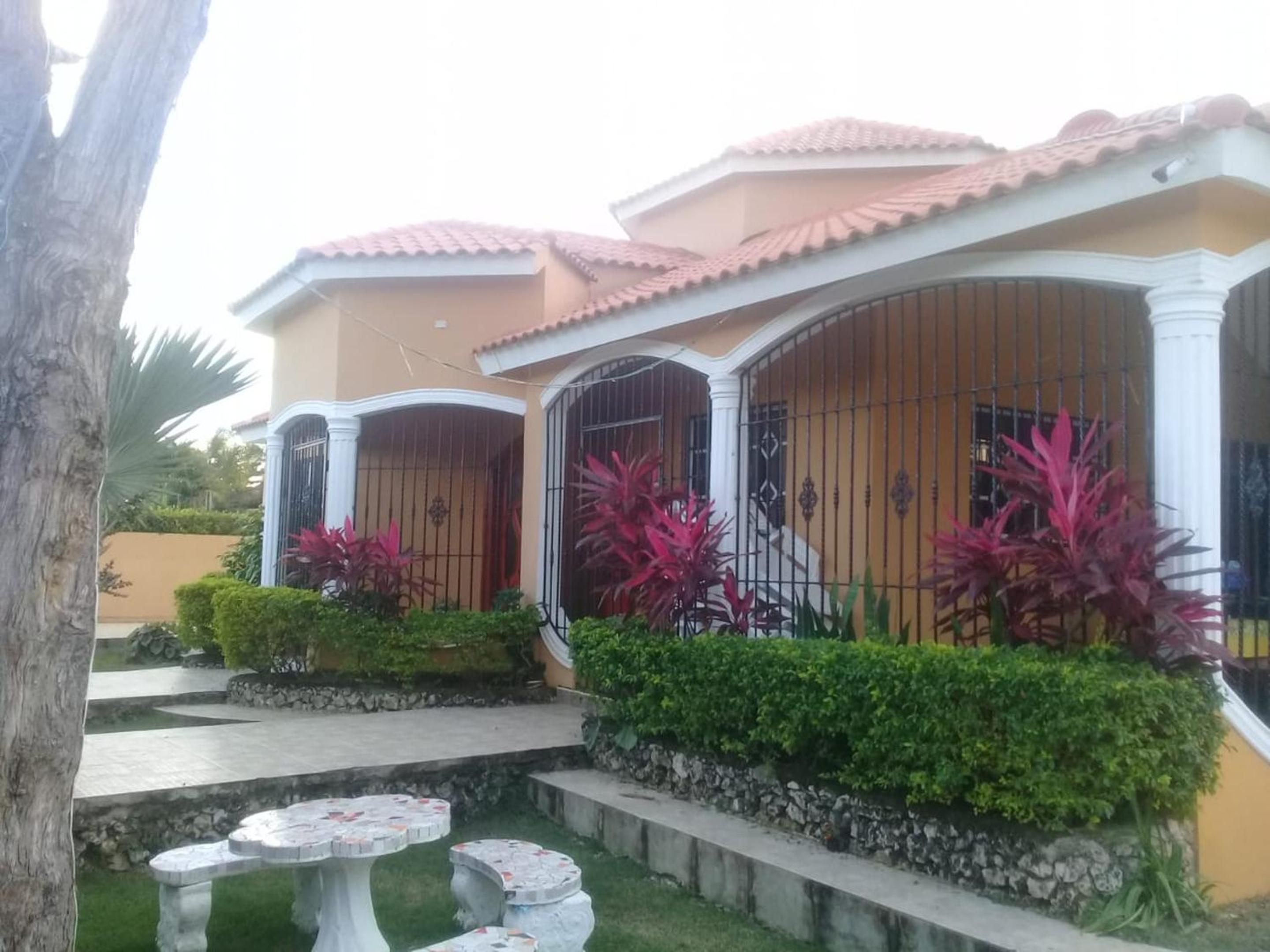 Elegant Villa in Nagua with Private Pool and Jacuzzi