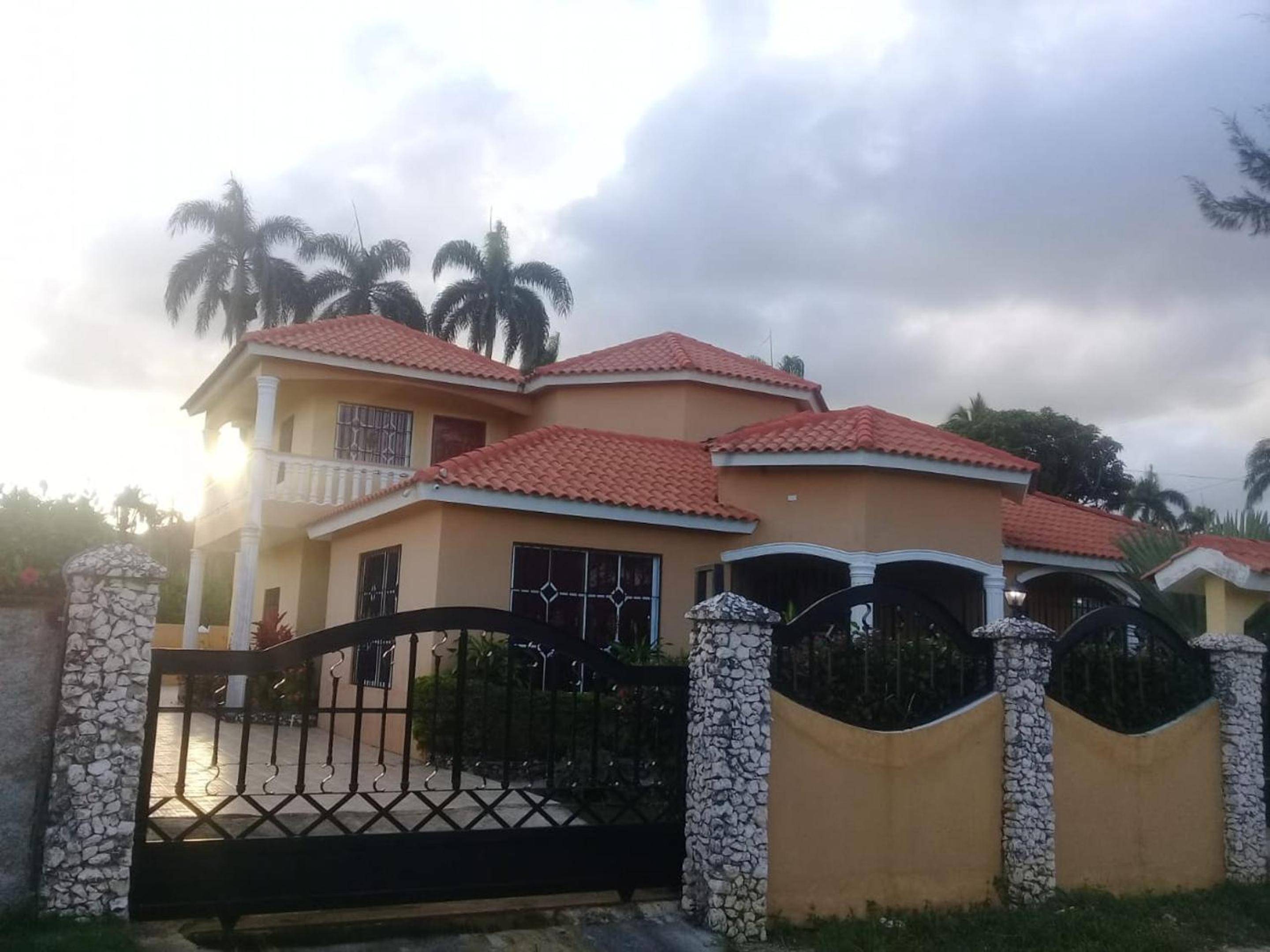 Elegant Villa in Nagua with Private Pool and Jacuzzi