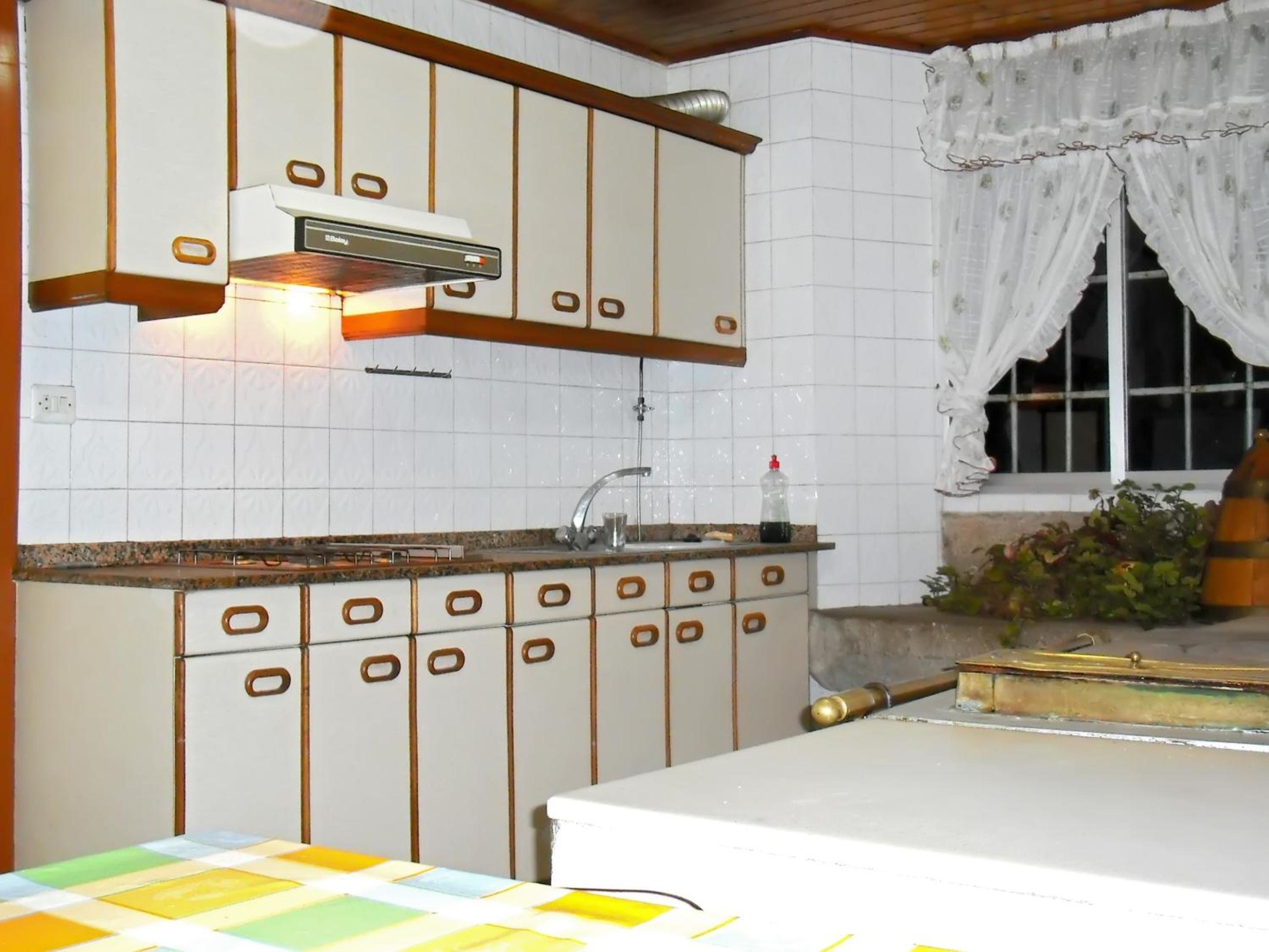 Charming house in Ourol with mountain view, large garden.
