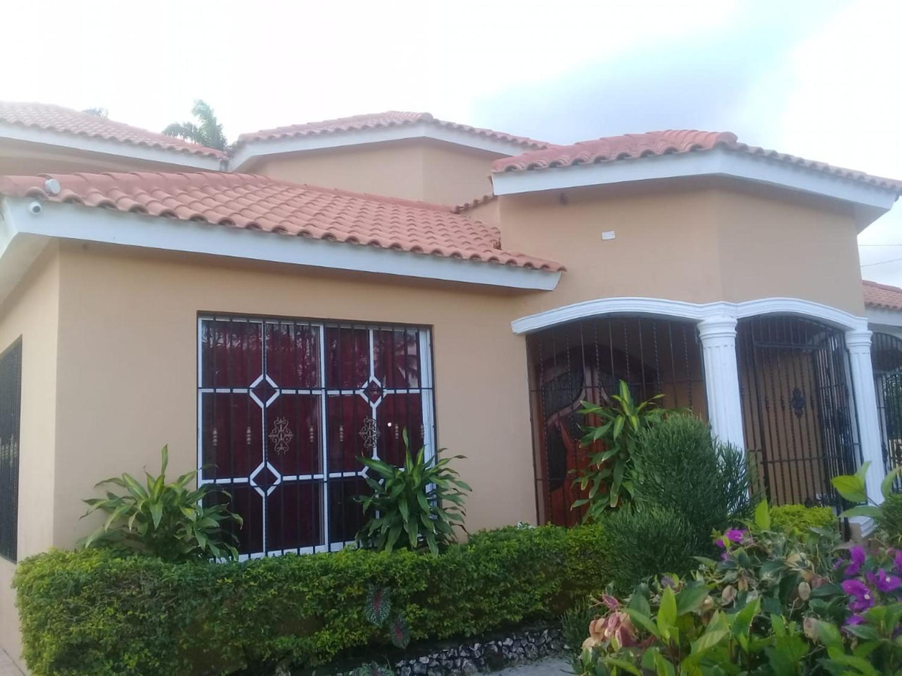 Elegant Villa in Nagua with Private Pool and Jacuzzi