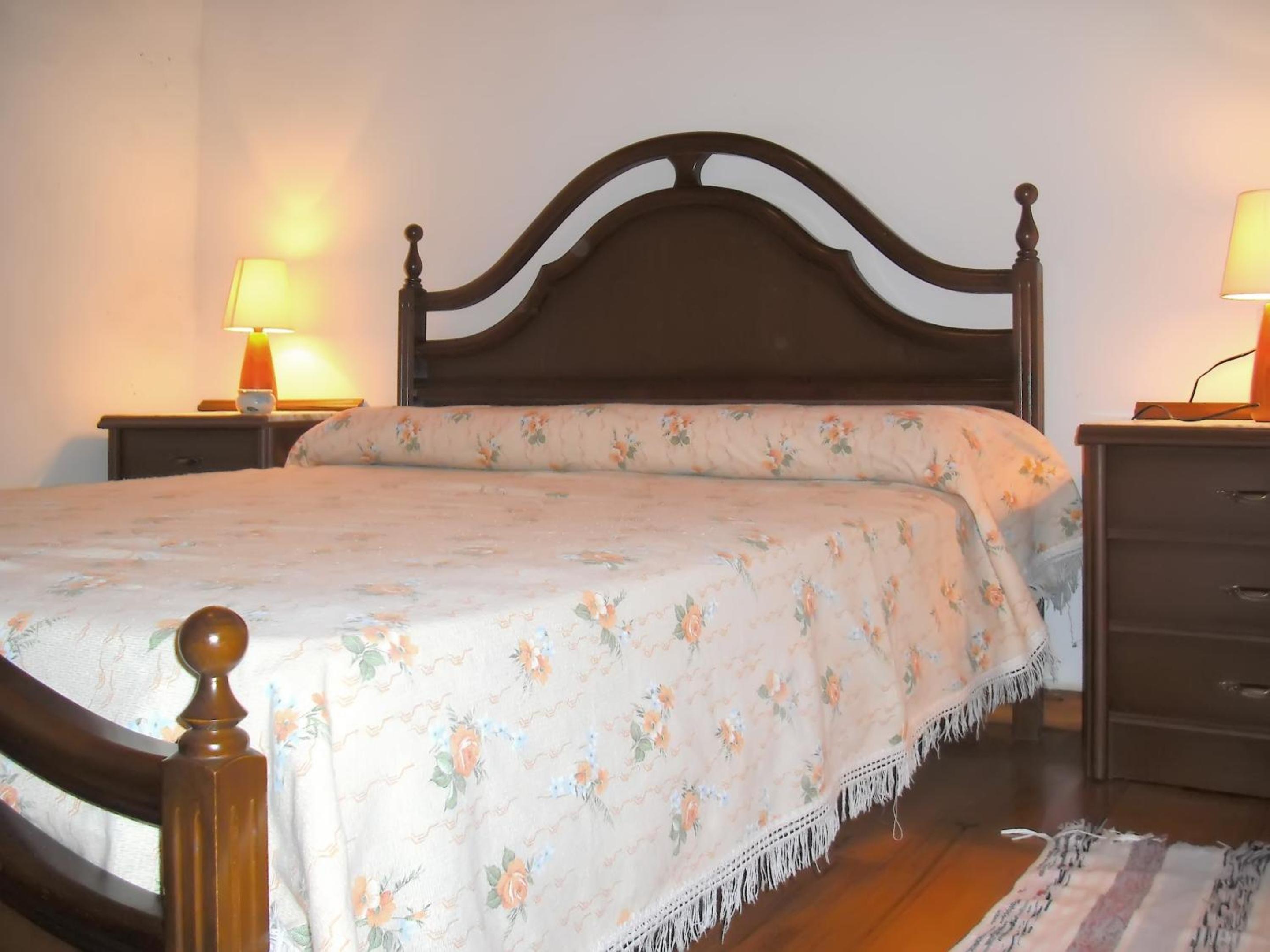 Charming house in Ourol with mountain view, large garden.