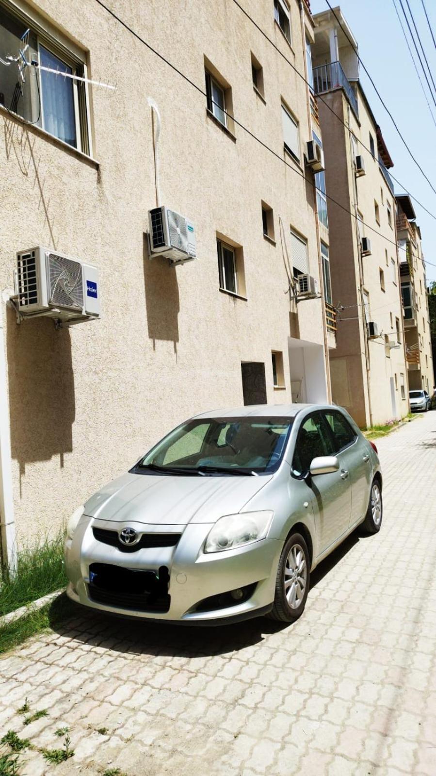 Glen's Apartament at Qerret Beach