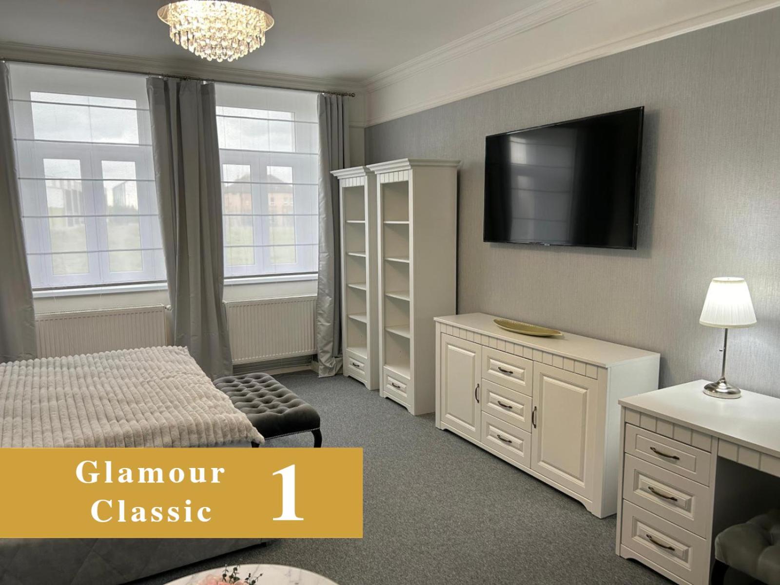 EFIPA Glamour Apartments