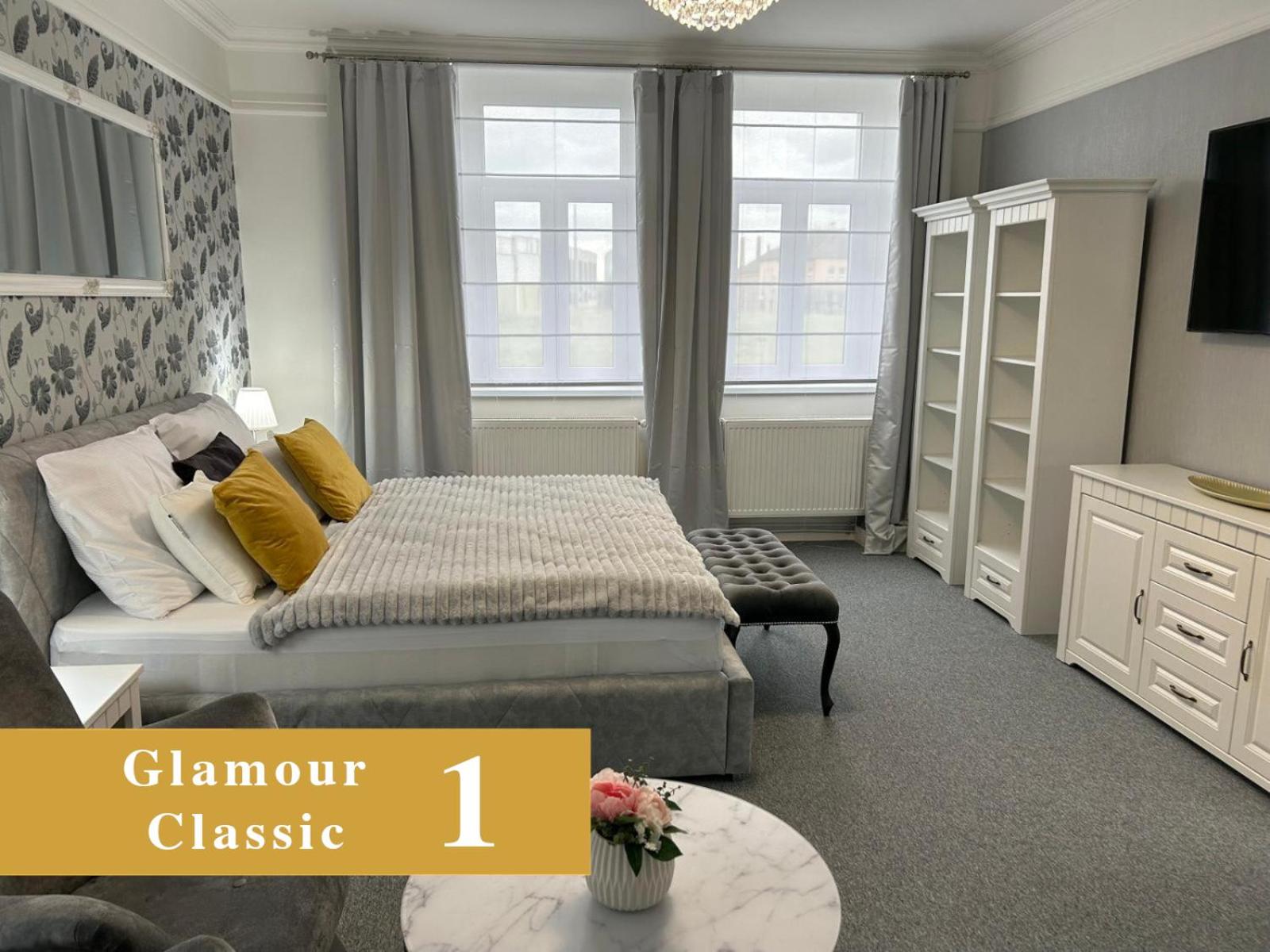 EFIPA Glamour Apartments