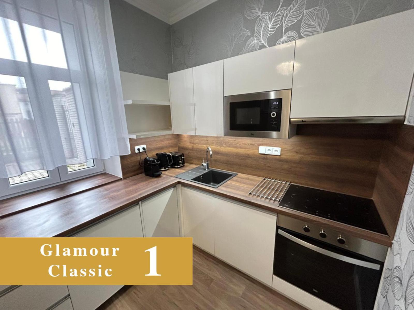 EFIPA Glamour Apartments