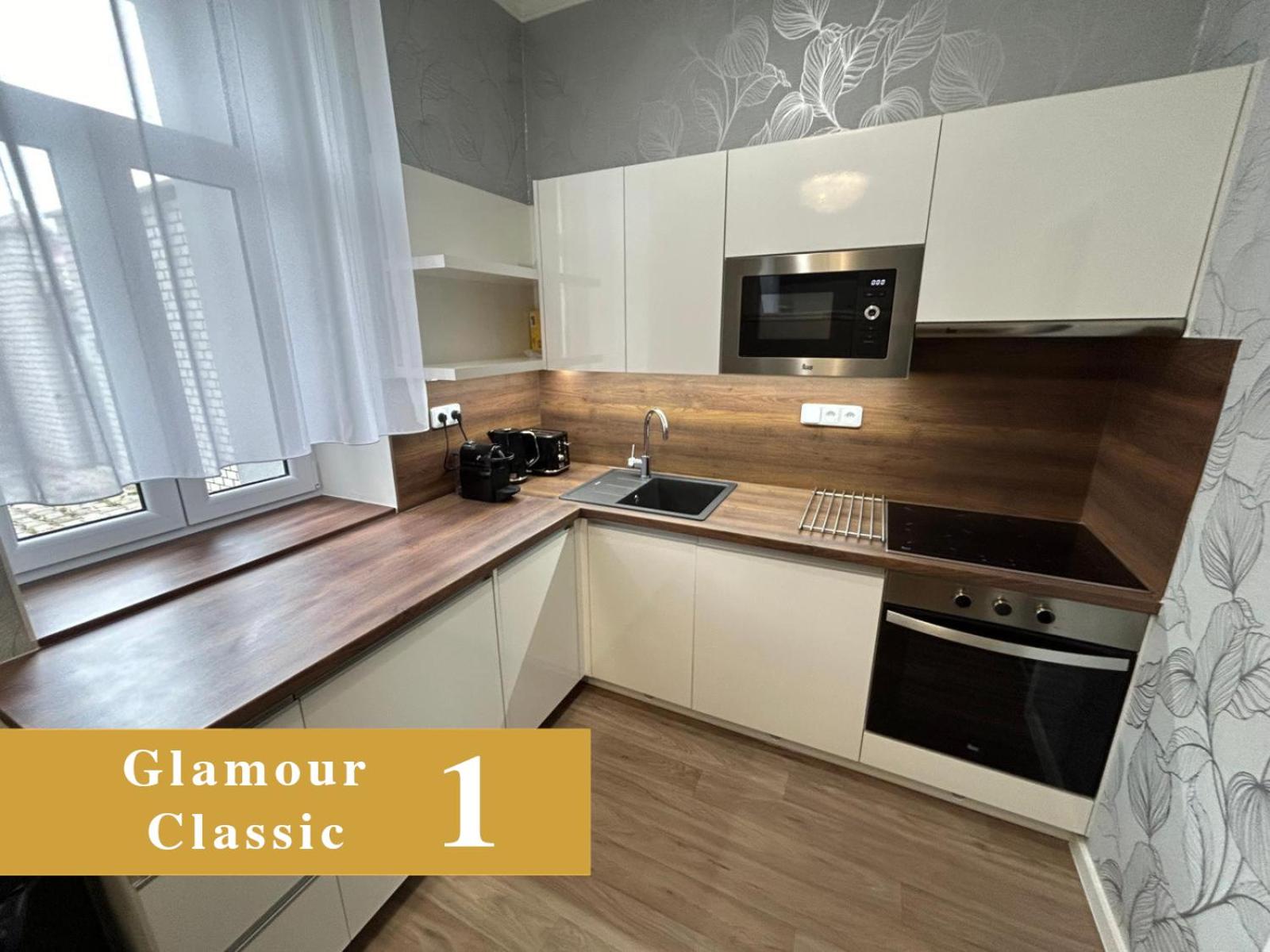 EFIPA Glamour Apartments