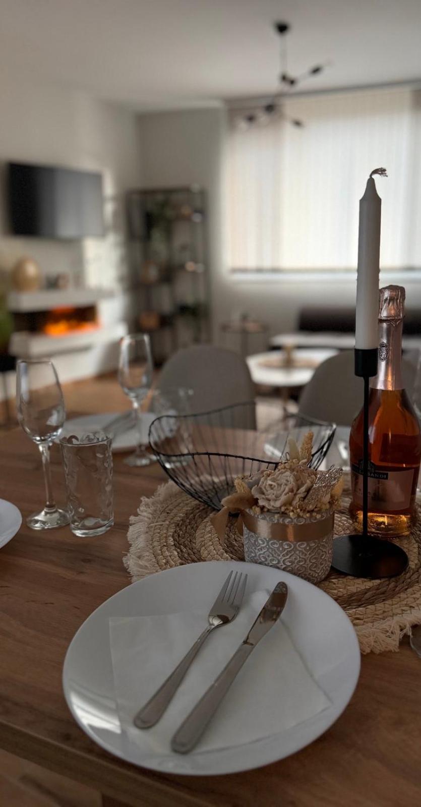 Goldy central beach apartment with private garden Burgas