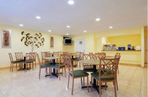 Five Star Inn Burleson view 3