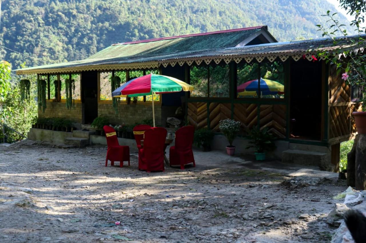 Dewakar Homestay