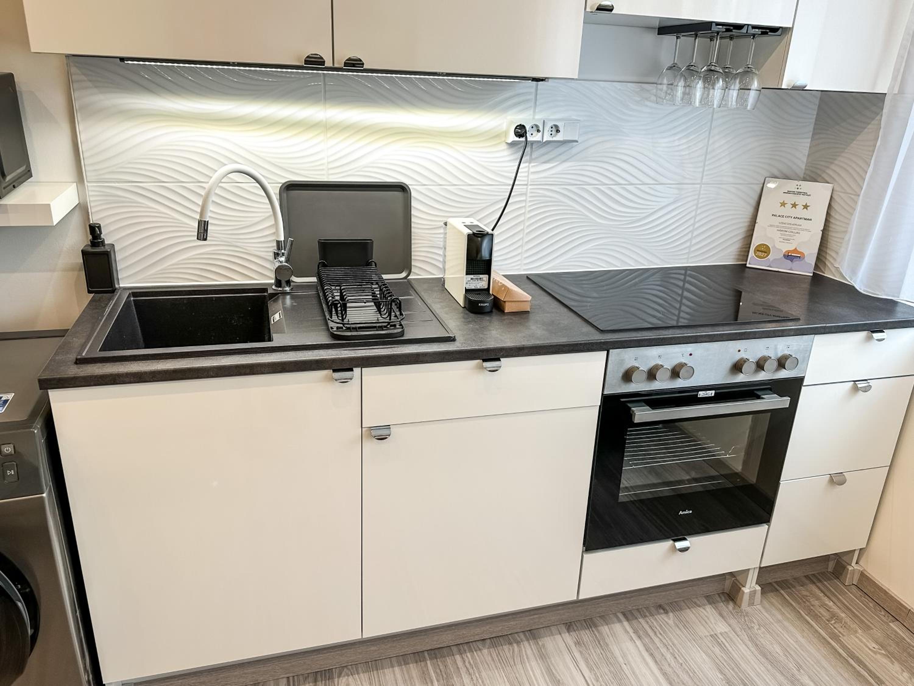Palace City Apartman,T13, AC, Klima view 5